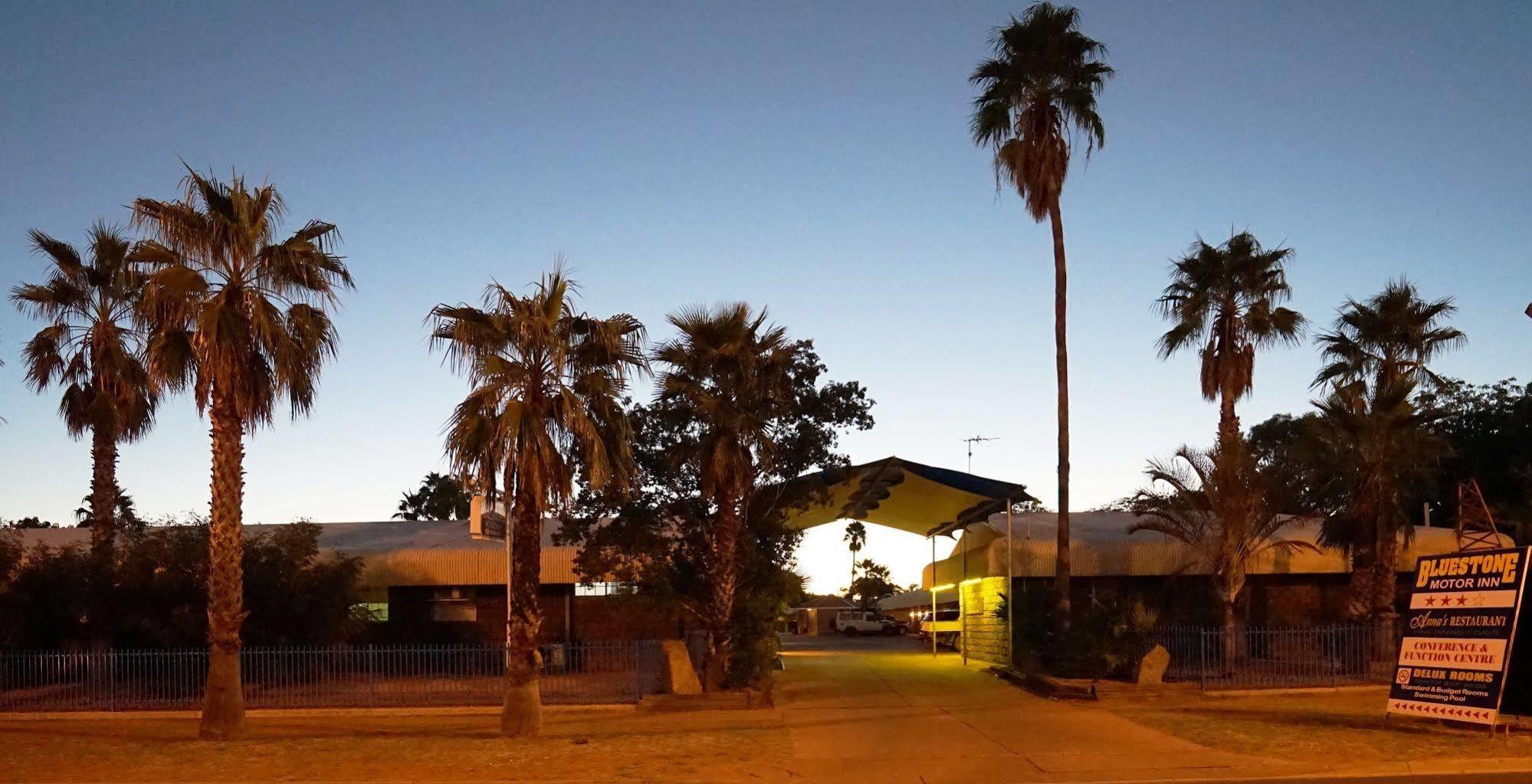 Bluestone Motor Inn Tennant Creek Exterior photo